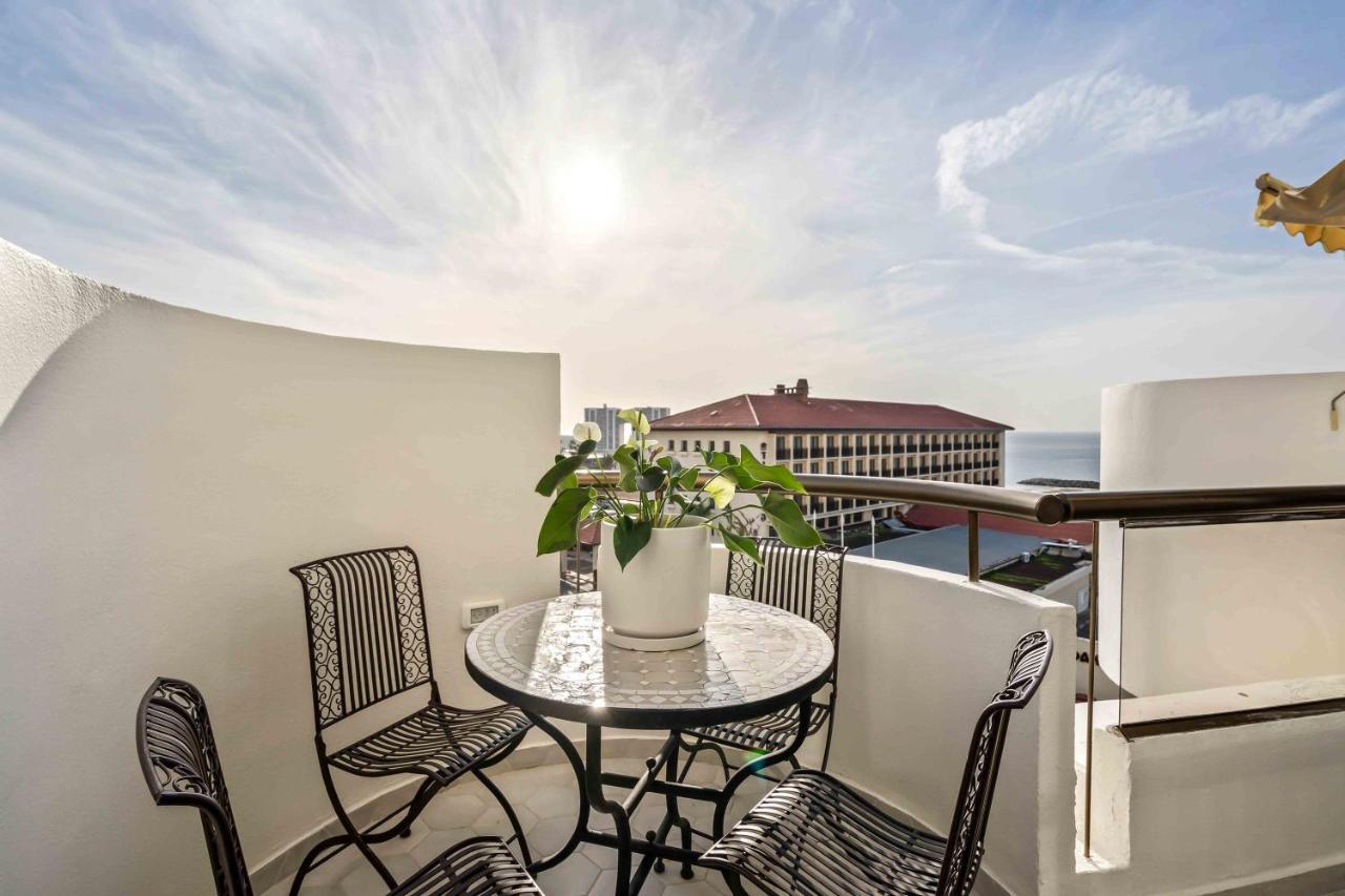 Elegant Duplex With Parking By Beachfront Stay Herzelia Eksteriør billede